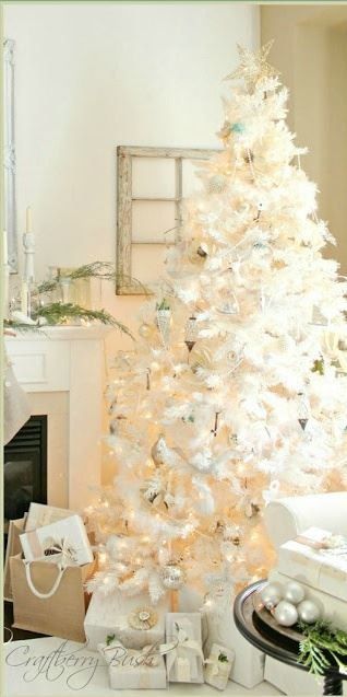 White Christmas Tree 32